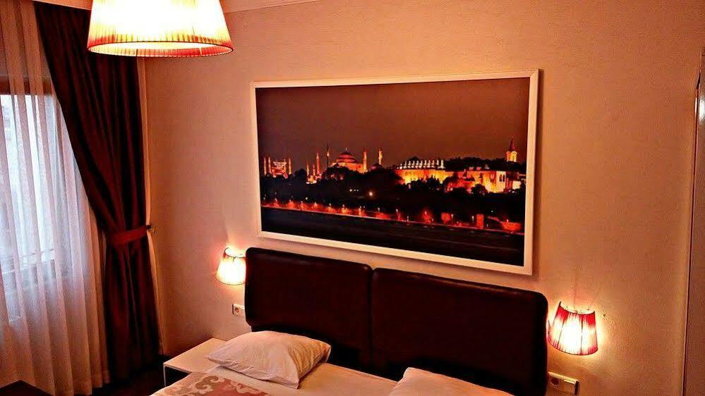 Готель Galata Moon 2*